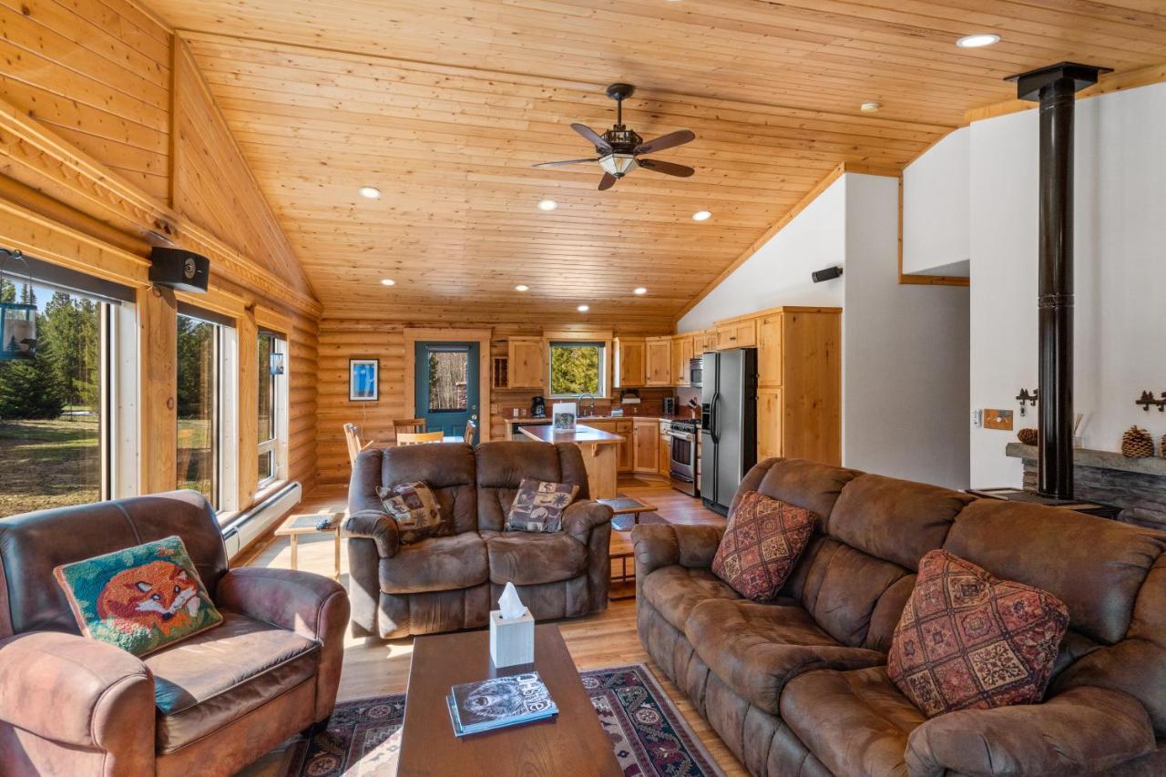 Lazy Fox Cabin West Yellowstone Exterior photo